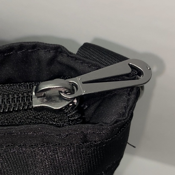 Nike Black Cross Body Tote Bag - Picture 4 of 14